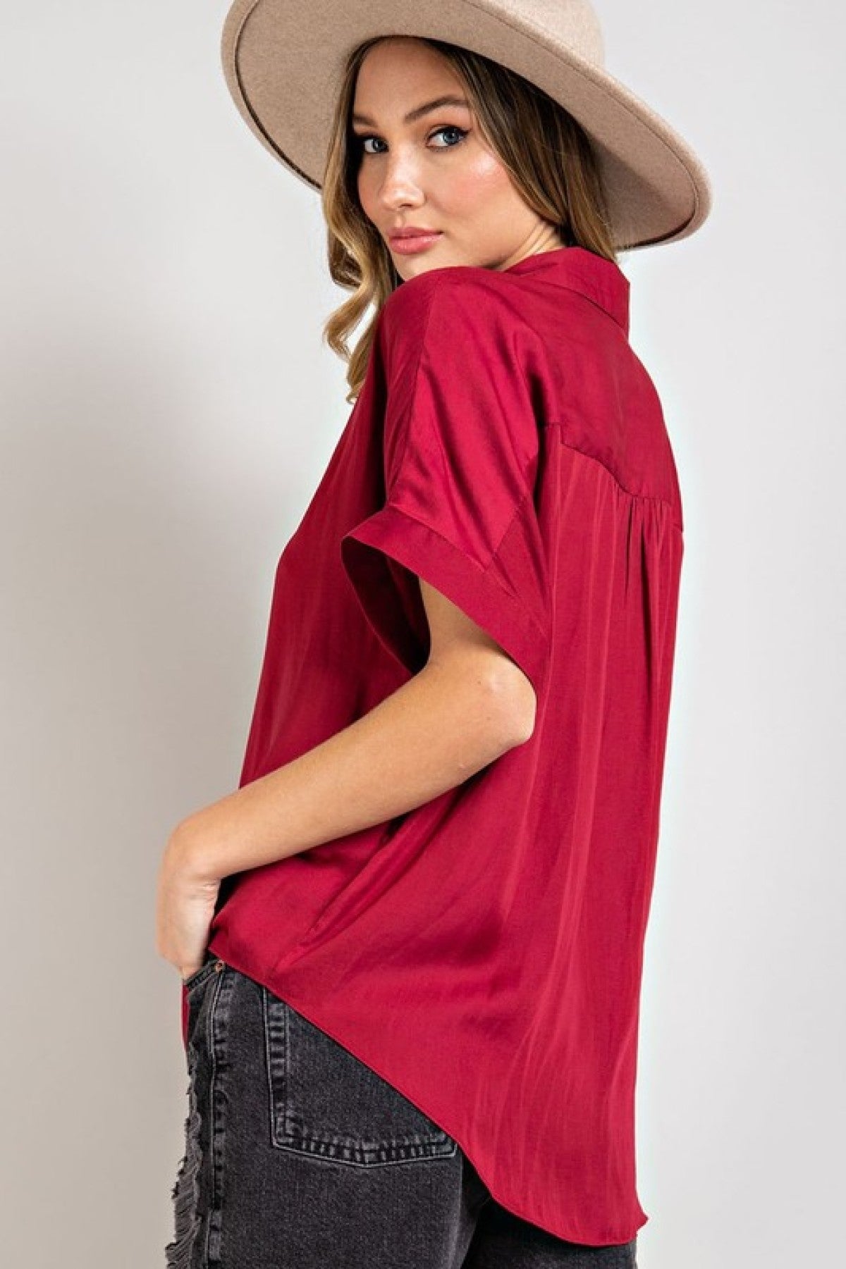 Ee:some V-Neck Short Sleeve Blouse Top