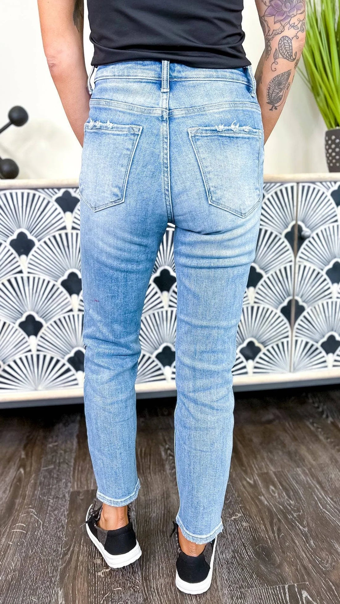 Risen light washed Distressed