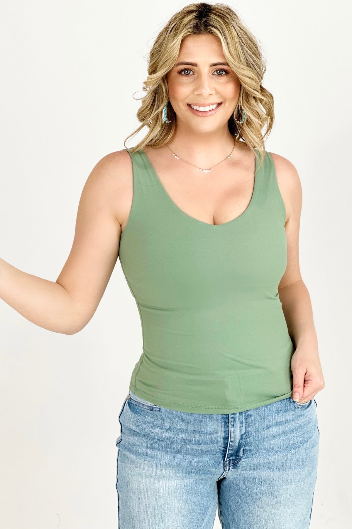 Michelle Exclusive Medium Fawn fit Lifting tanks in 11 colors