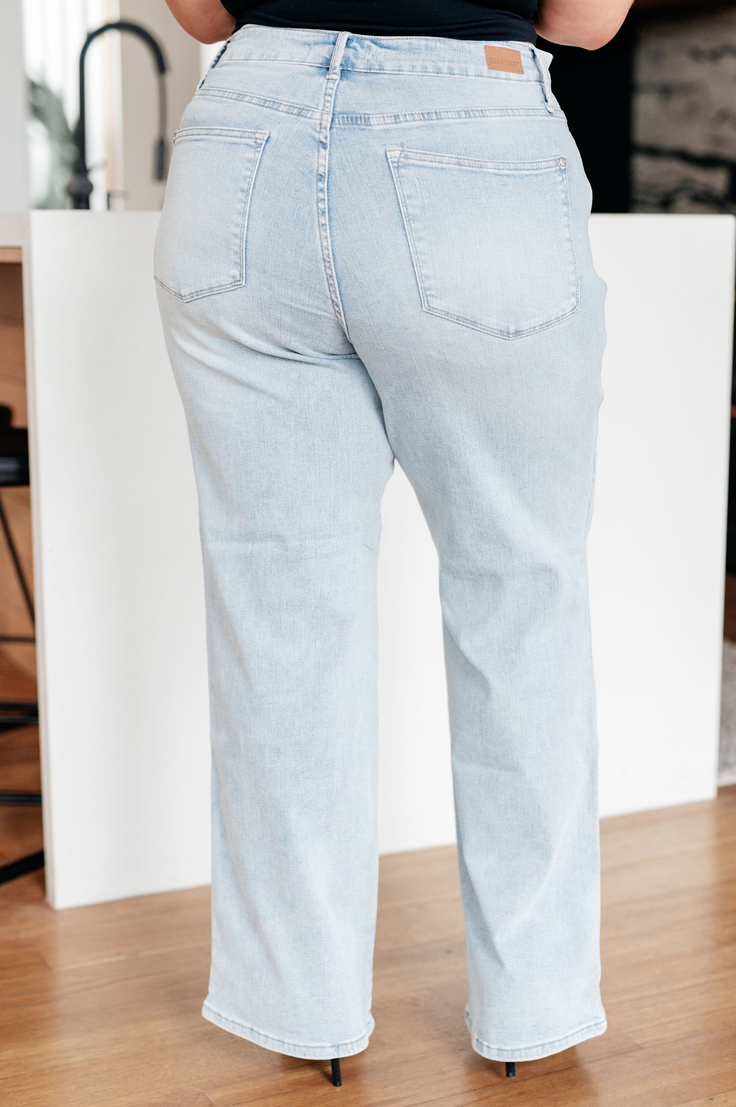 Judy Blue  Brooke High Rise TUMMY Control Top Vintage Wash Straight Jeans