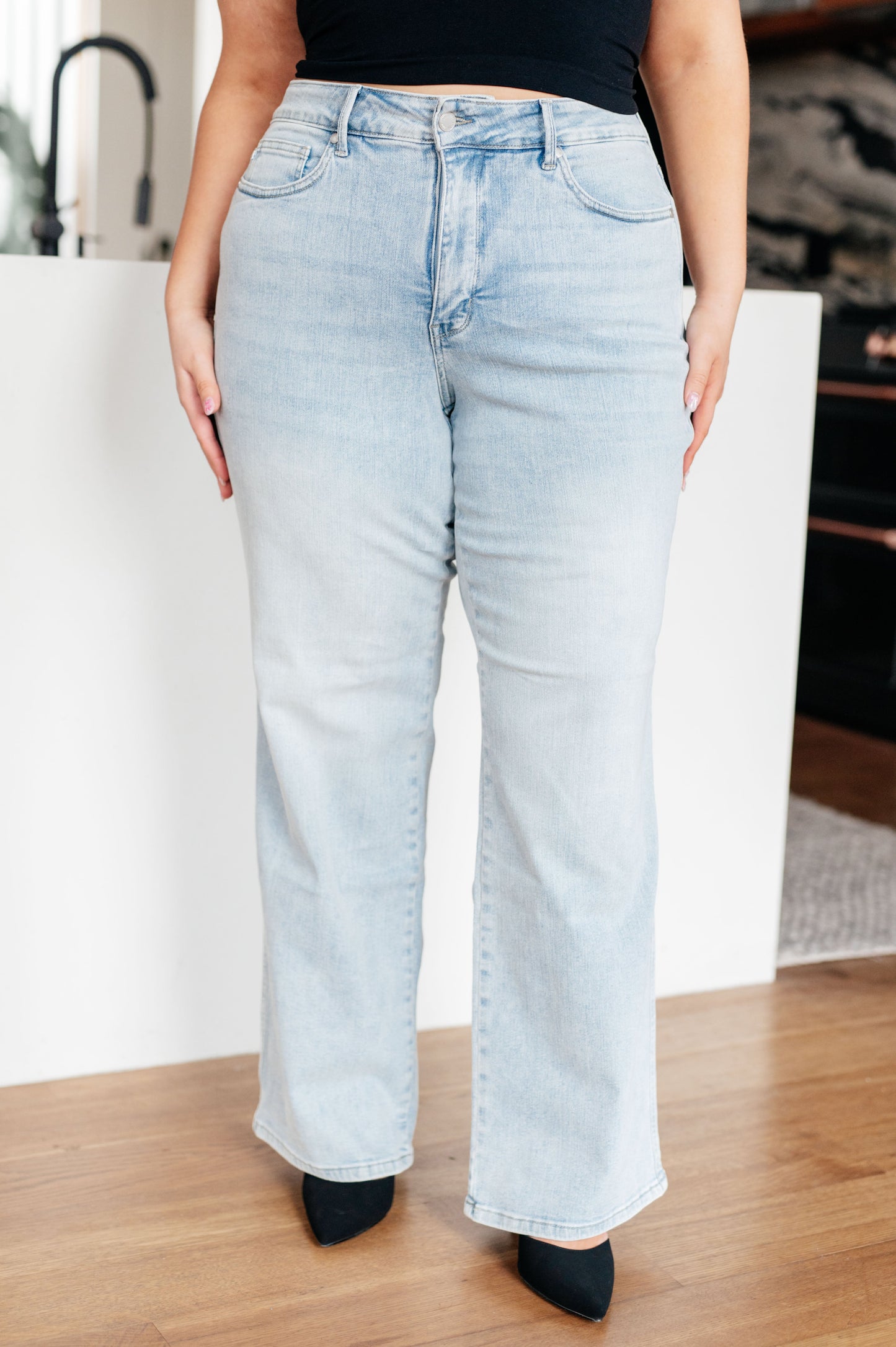 Judy Blue  Brooke High Rise TUMMY Control Top Vintage Wash Straight Jeans
