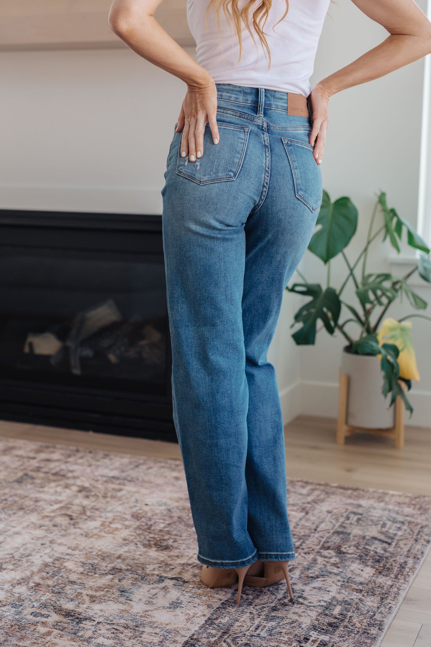 Judy Blue Carrie High Rise  Tummy Control Top 90's Straight Jeans