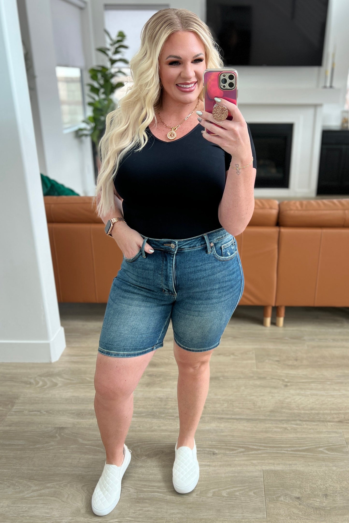 Judy Blue Jessica High Rise tummy Control Top Vintage Wash Cuffed Shorts