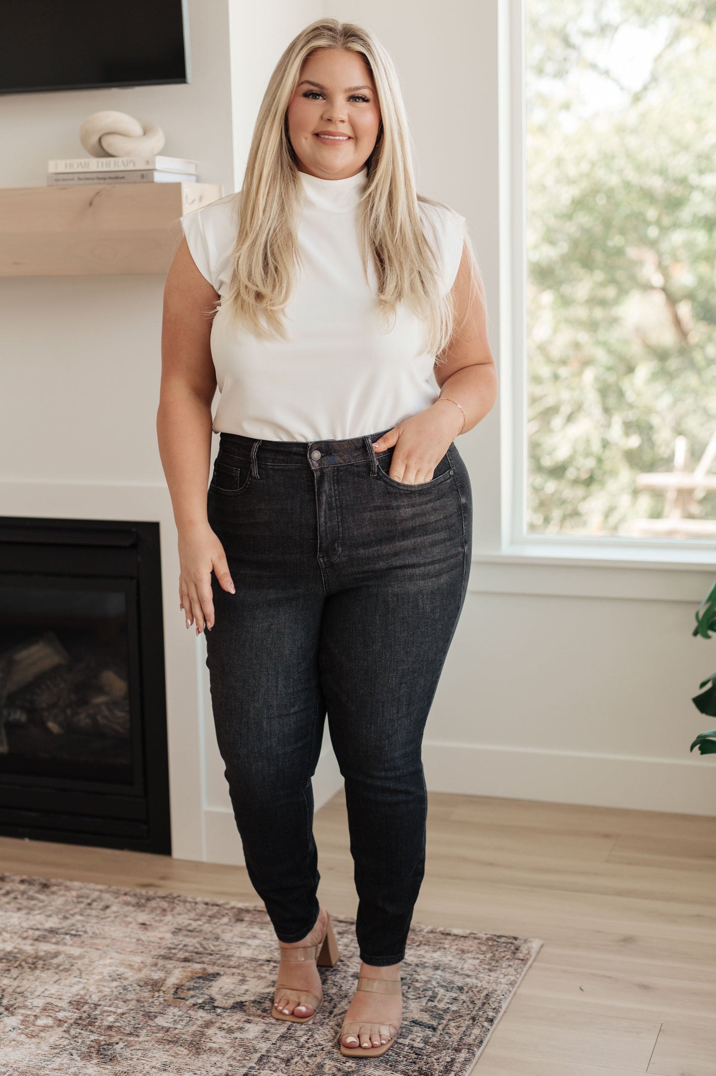 Judy Blue Octavia High Rise Yummy Control Top Skinny Jeans in Washed Black