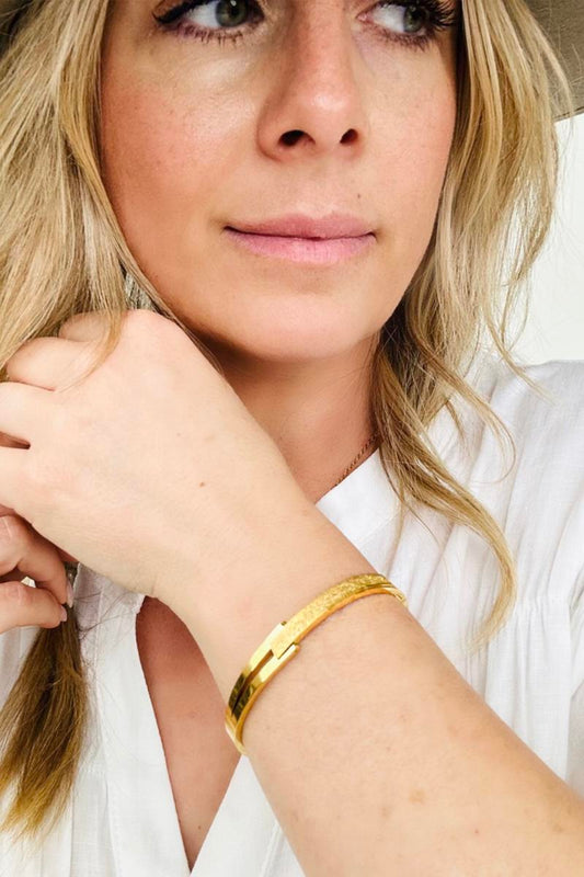 Hinged Bangle Bracelet (With Box)