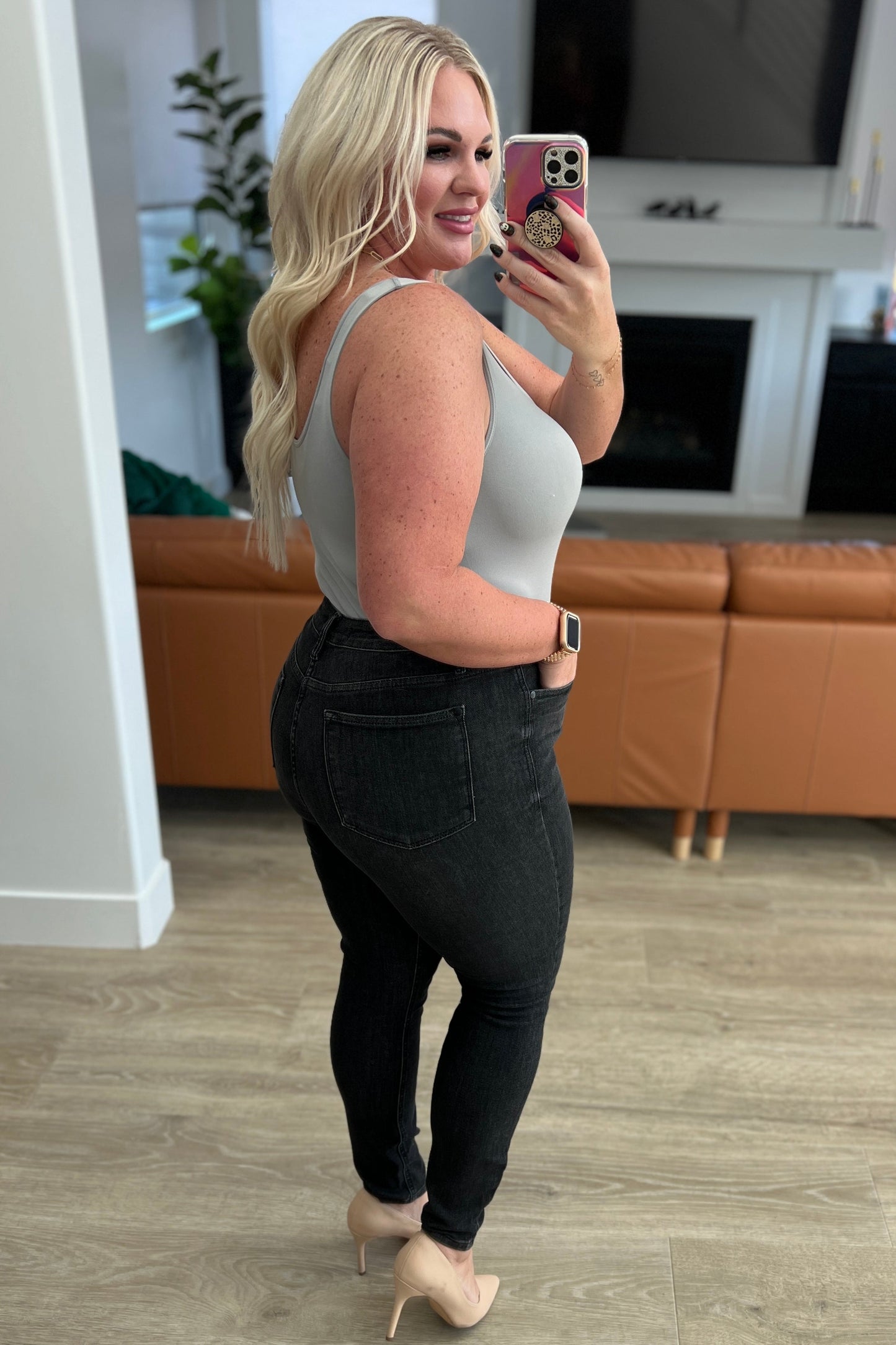 Judy Blue Octavia High Rise Yummy Control Top Skinny Jeans in Washed Black