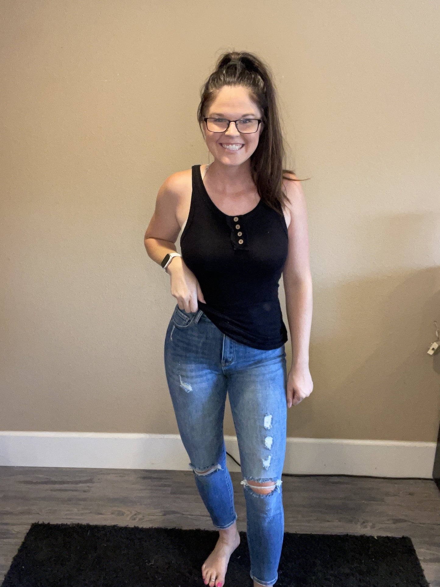 Risen High Rise Vintage wash Jeans