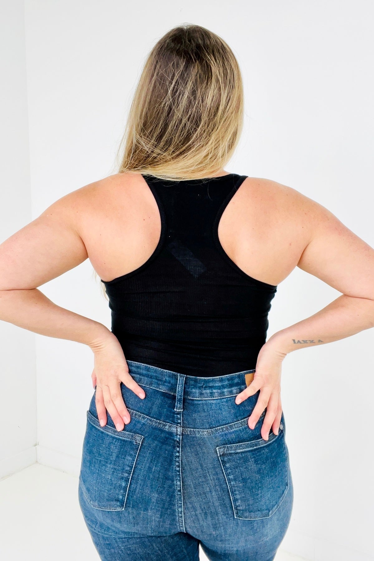 Zenana Ribbed Button Closure Tank Top